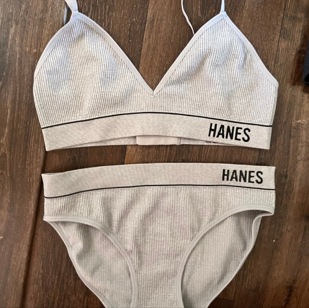 Hanes original  wireless seamless rib bralette